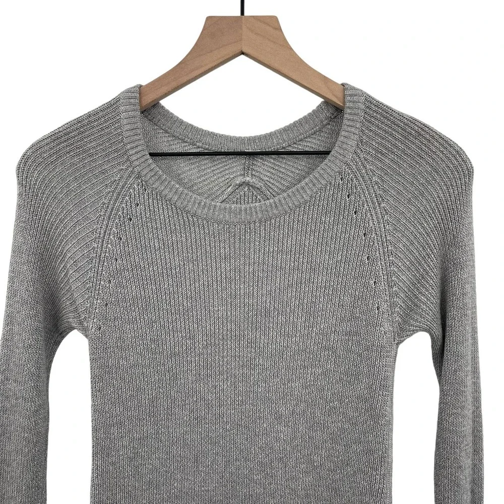 Lululemon Cabin Yogi Long Sleeve Pullover Sweater Heathered Grey Crewneck Size 0